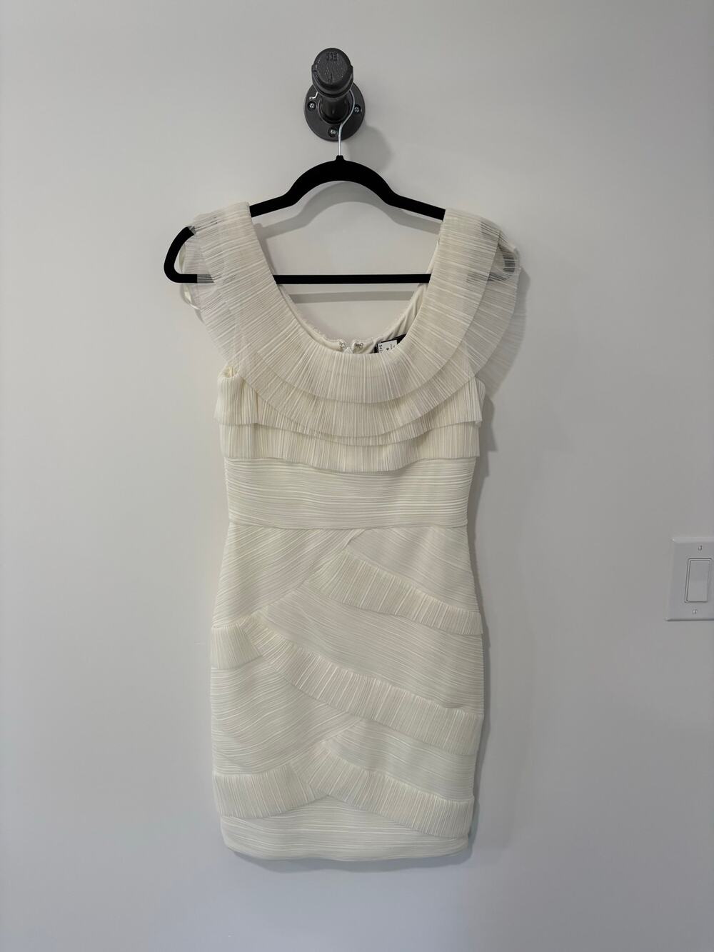 BCBG Max Azria Tank Criss Cross Bodycon Dress Size 6